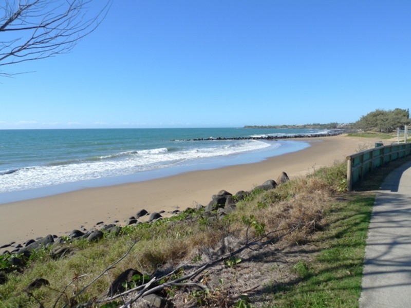 29 Sea Esplanade, Burnett Heads QLD 4670