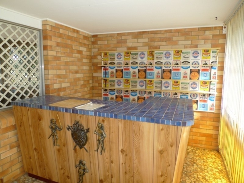 527 Gin Gin Road, Oakwood QLD 4670