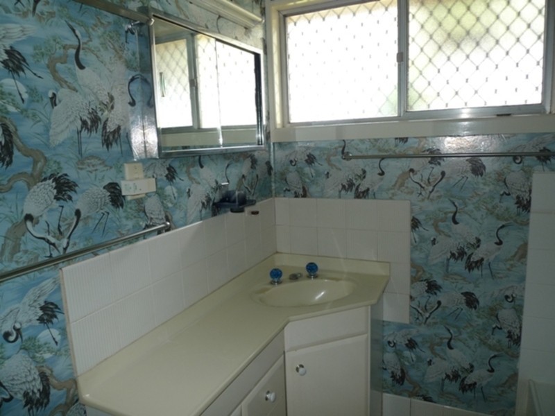 527 Gin Gin Road, Oakwood QLD 4670