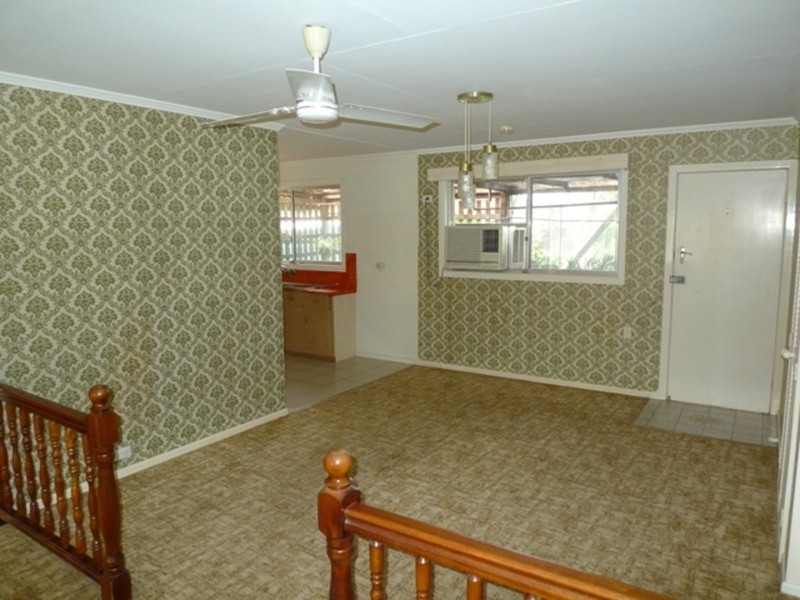 527 Gin Gin Road, Oakwood QLD 4670