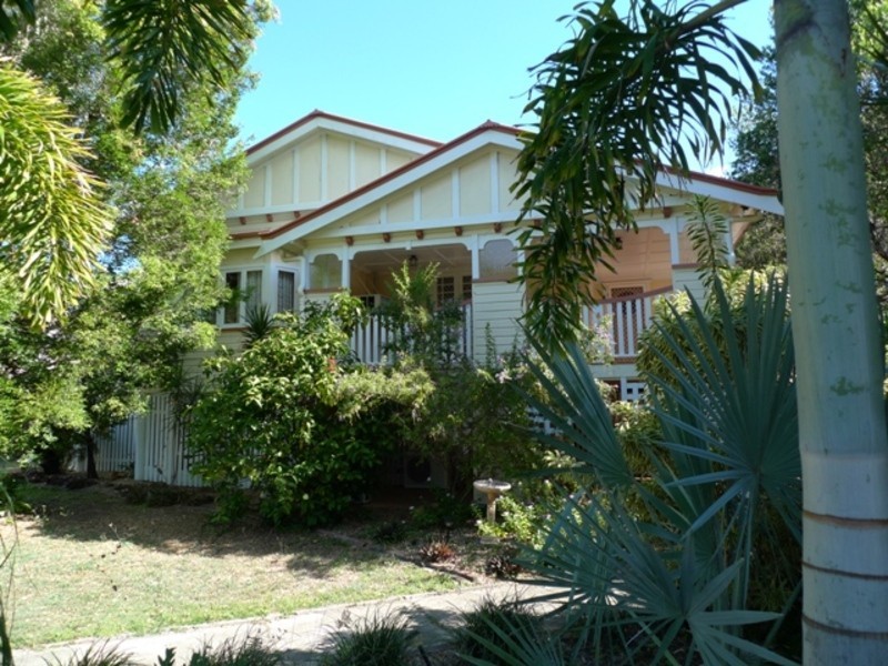 9 Elizabeth Street, Bundaberg South QLD 4670