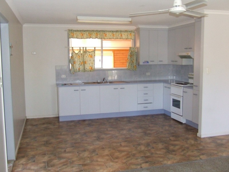10 Westview Terrace, Avoca QLD 4670