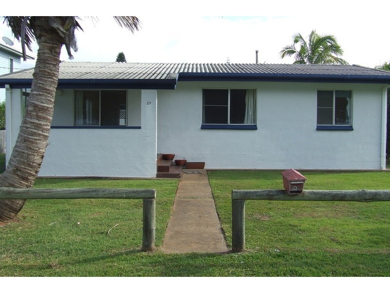 29 Sea Esplanade, Burnett Heads QLD 4670