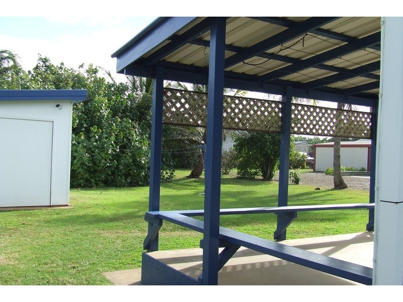 29 Sea Esplanade, Burnett Heads QLD 4670