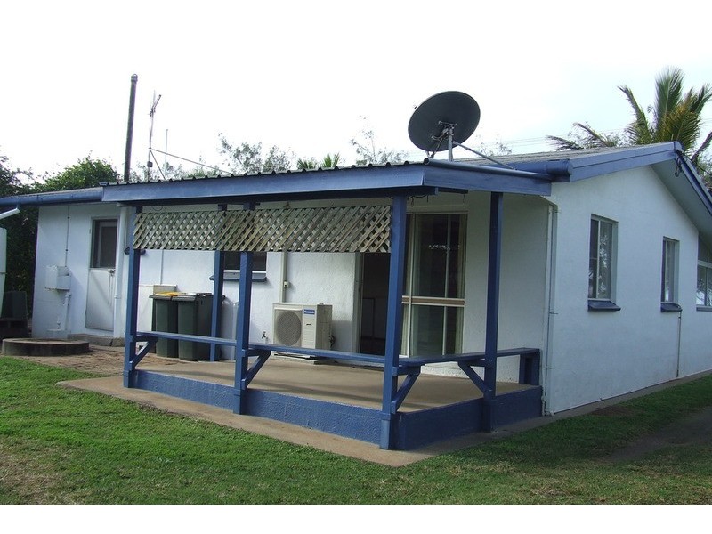 29 Sea Esplanade, Burnett Heads QLD 4670