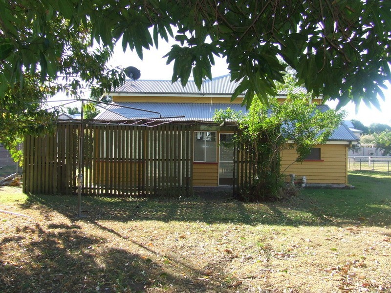 98 Lamb Street, Walkervale QLD 4670