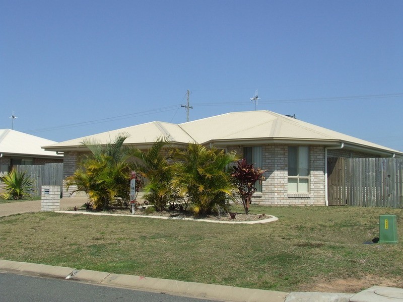 40 The Strand West, Thabeban QLD 4670