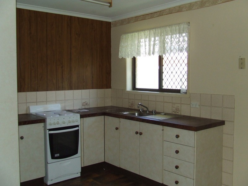 31 Central Avenue, Thabeban QLD 4670