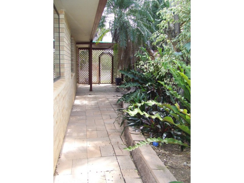 31 Central Avenue, Thabeban QLD 4670