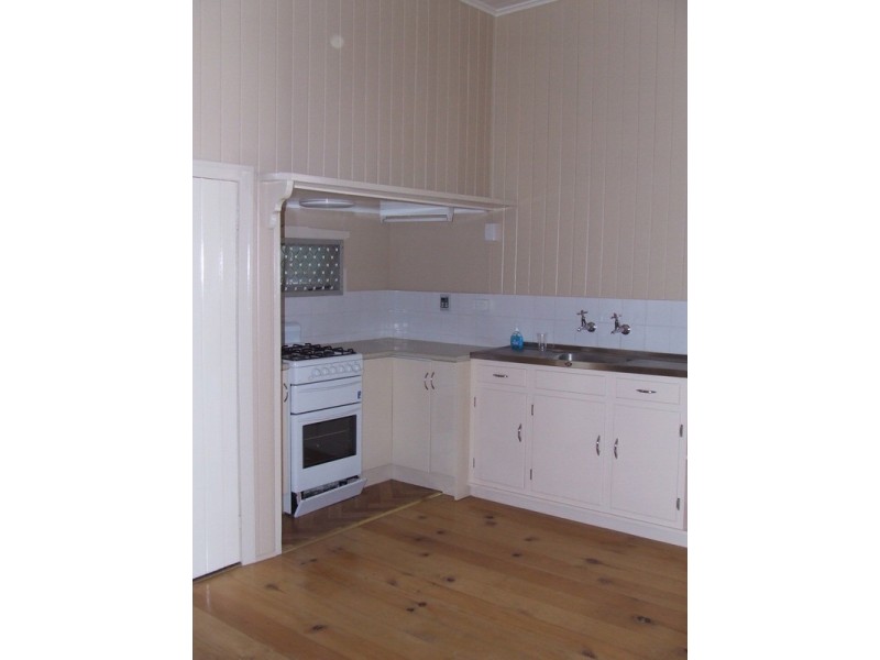 19 Wilmot Street, Bundaberg North QLD 4670