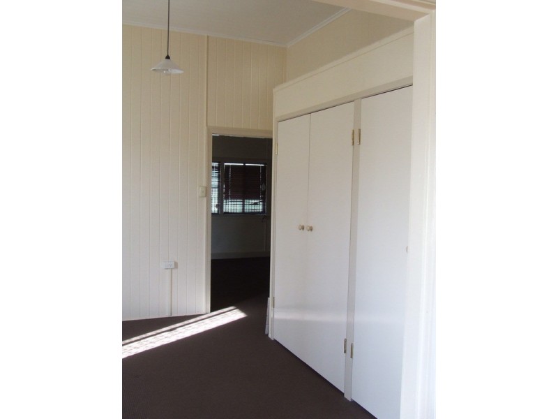 19 Wilmot Street, Bundaberg North QLD 4670