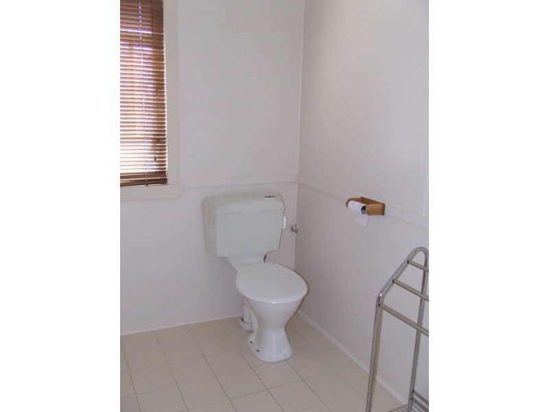 19 Wilmot Street, Bundaberg North QLD 4670