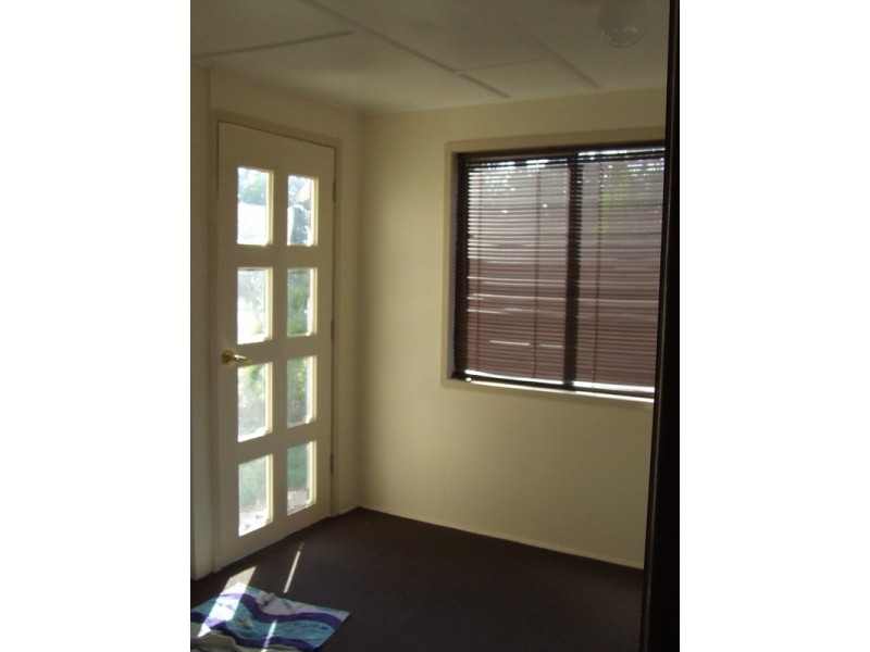 19 Wilmot Street, Bundaberg North QLD 4670