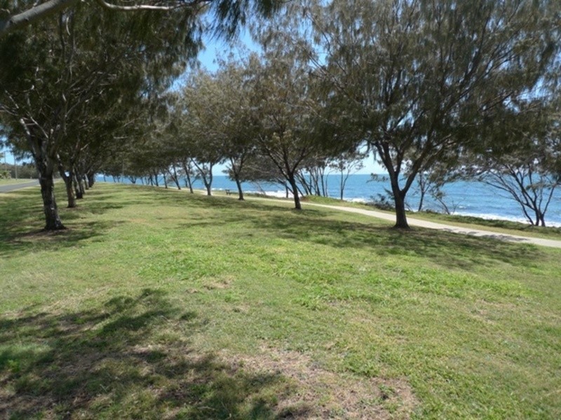 29 Sea Esplanade, Burnett Heads QLD 4670