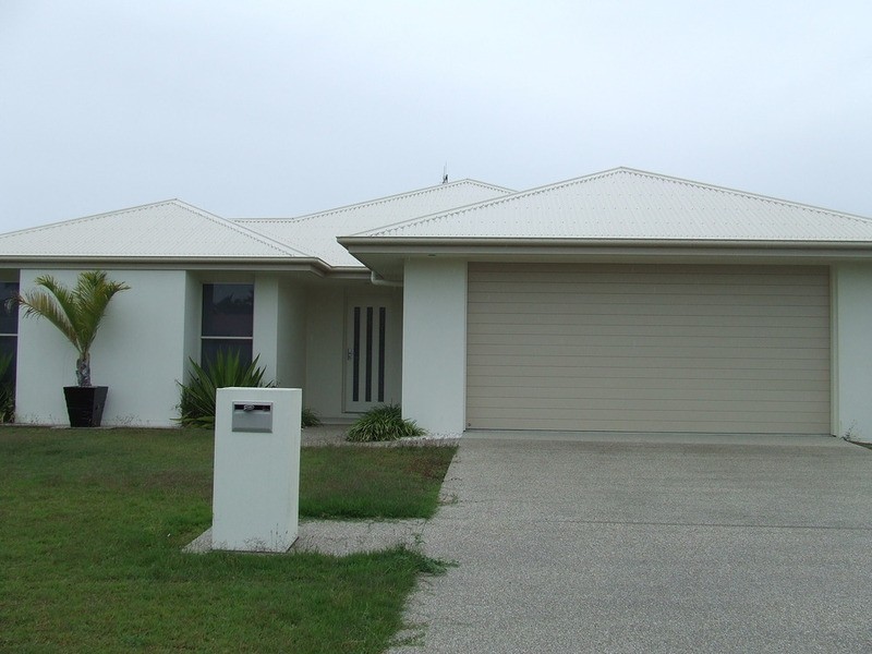 43 Grimwood Street, Bargara QLD 4670