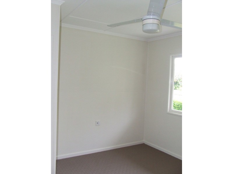 16 Leeson Street, Svensson Heights QLD 4670