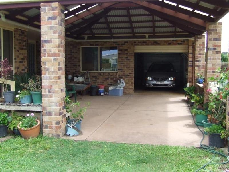 2 Aymone Close, Avoca QLD 4670