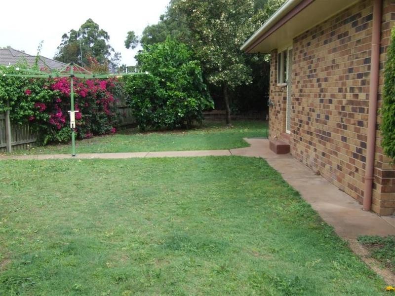 2 Aymone Close, Avoca QLD 4670