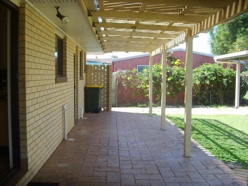 27 Lovejoy Street, Avenell Heights QLD 4670