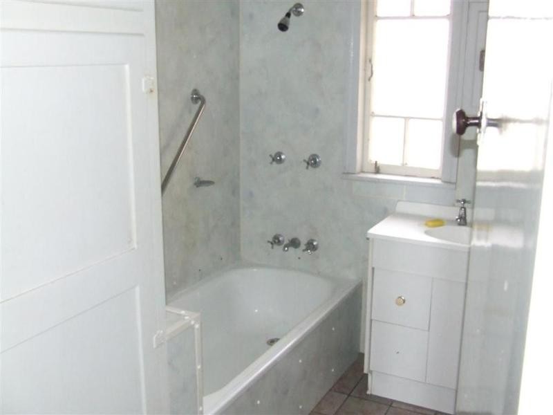 47 Beatrice Street, Walkervale QLD 4670