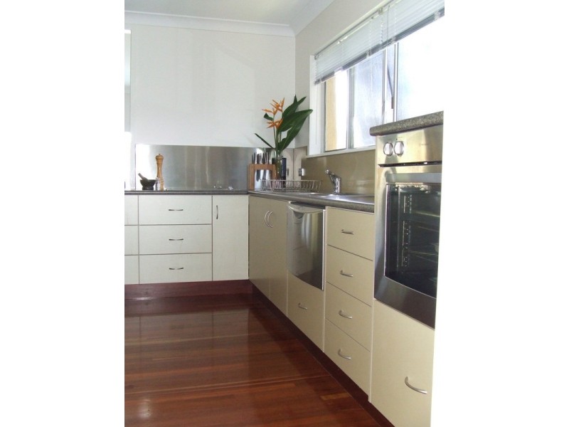 20 The Esplanade, Elliott Heads QLD 4670