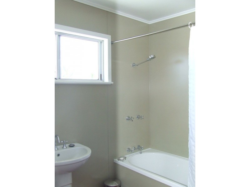 20 The Esplanade, Elliott Heads QLD 4670