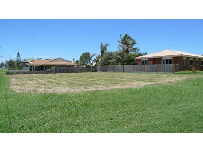 1 Corolla Street, Elliott Heads QLD 4670