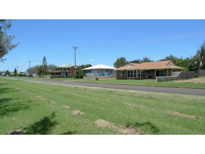 1 Corolla Street, Elliott Heads QLD 4670