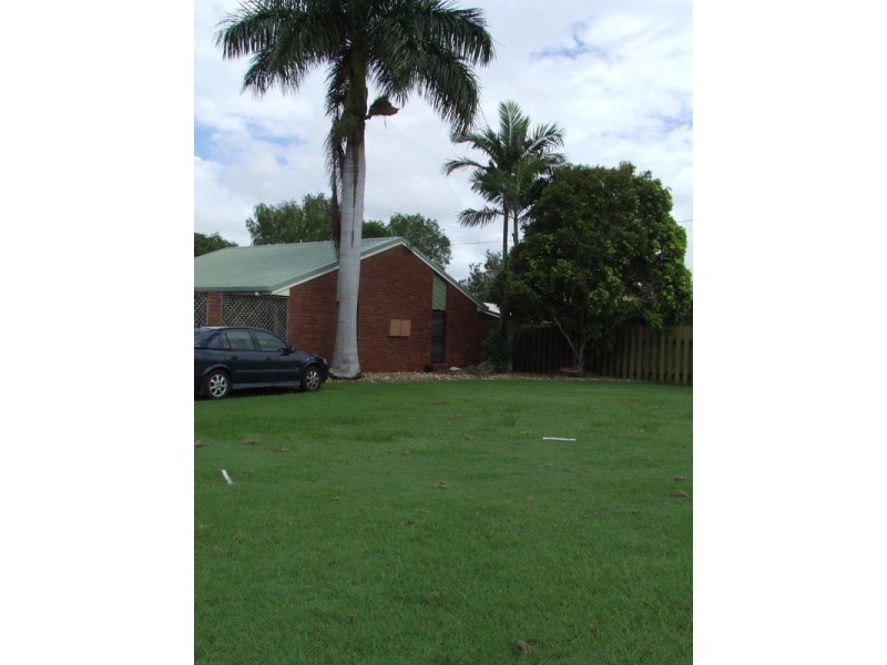 2/1 Donald Smith Drive, Bundaberg East QLD 4670