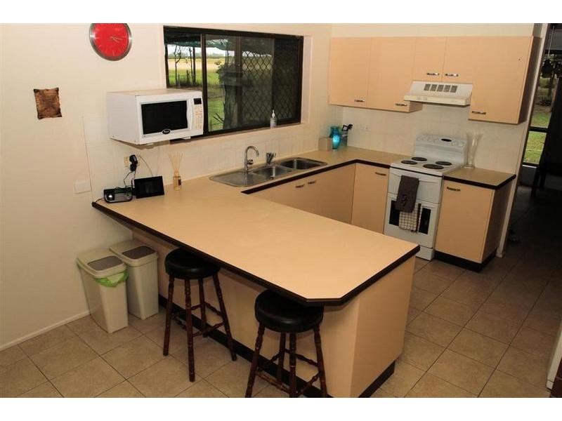 48 Pleasant Drive, Sharon QLD 4670