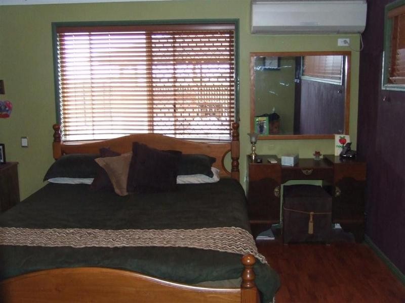 30 Barlow Street, Bundaberg North QLD 4670