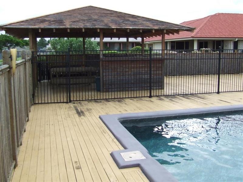 30 Barlow Street, Bundaberg North QLD 4670