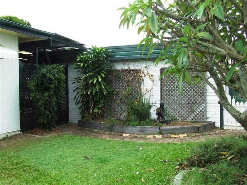 2 Auer Street, Kepnock QLD 4670