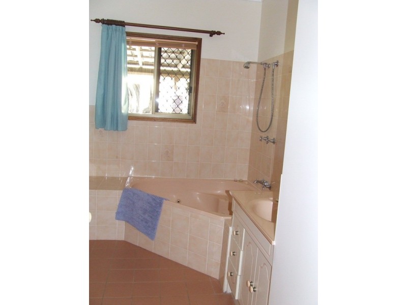 22 Currawong Drive, Gooburrum QLD 4670