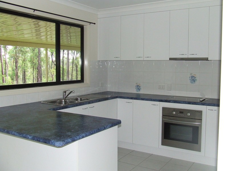 90 Avondale Road, Avondale QLD 4670