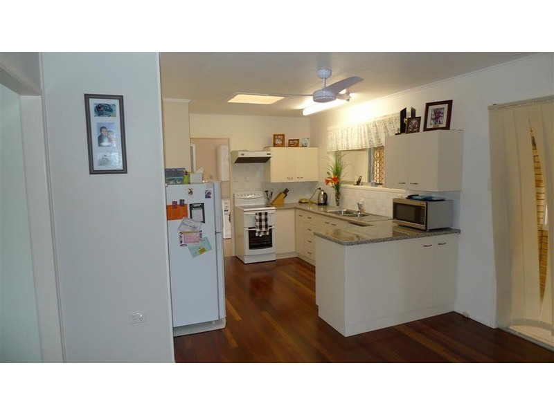 73 Dunn Road, Avenell Heights QLD 4670