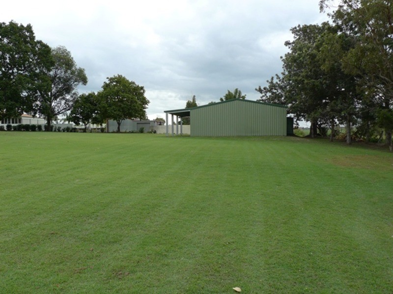 27 Mark Road, Branyan QLD 4670