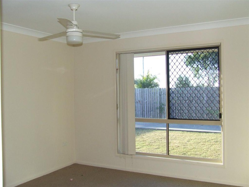 2/33 Loeskow Street, Bundaberg North QLD 4670