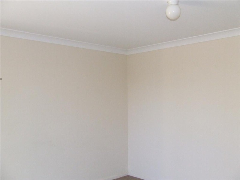 2/33 Loeskow Street, Bundaberg North QLD 4670