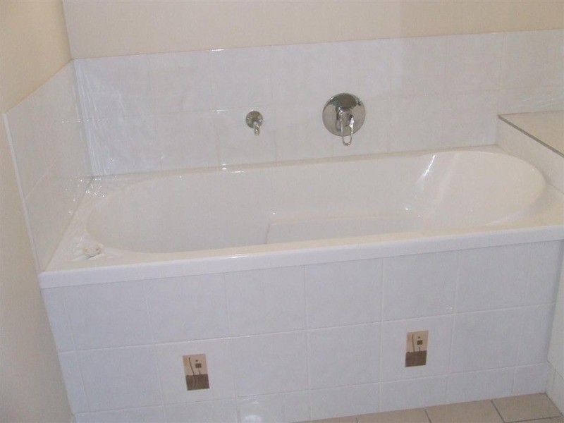 2/33 Loeskow Street, Bundaberg North QLD 4670