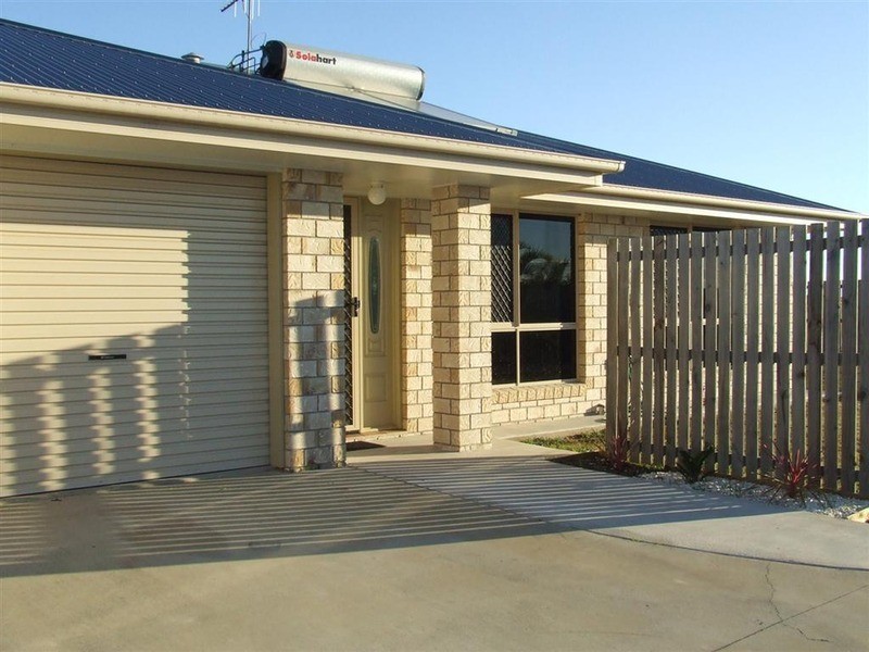 2/33 Loeskow Street, Bundaberg North QLD 4670