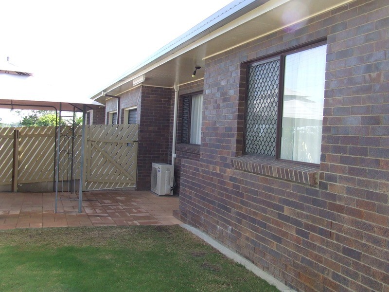 1/13 Cox Crescent, Millbank QLD 4670