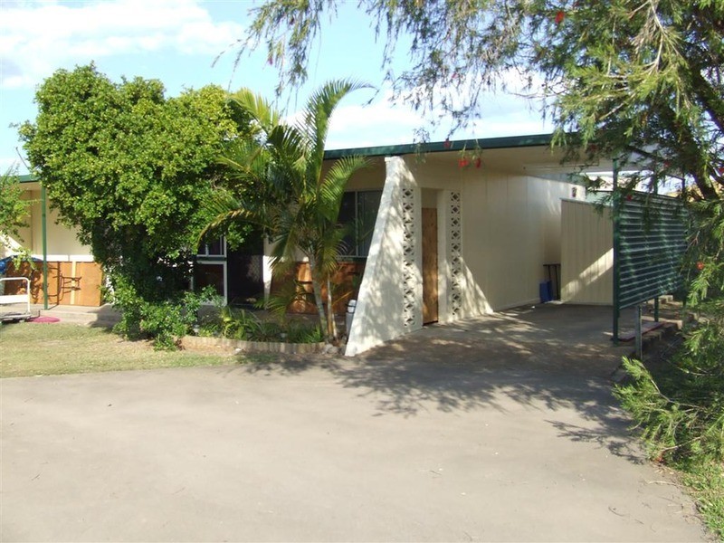 2/14 Row  Street, Bundaberg QLD 4670