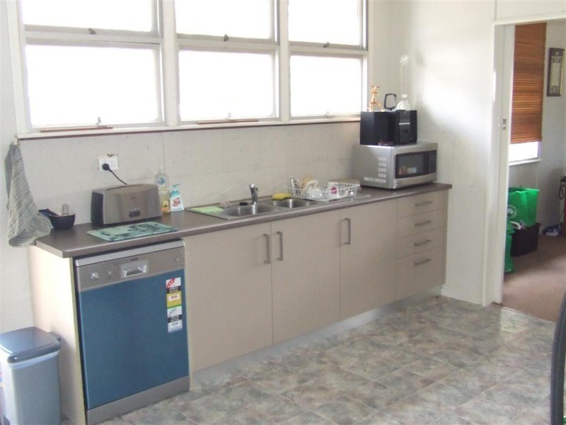 1 Grimstead Street, Bundaberg West QLD 4670