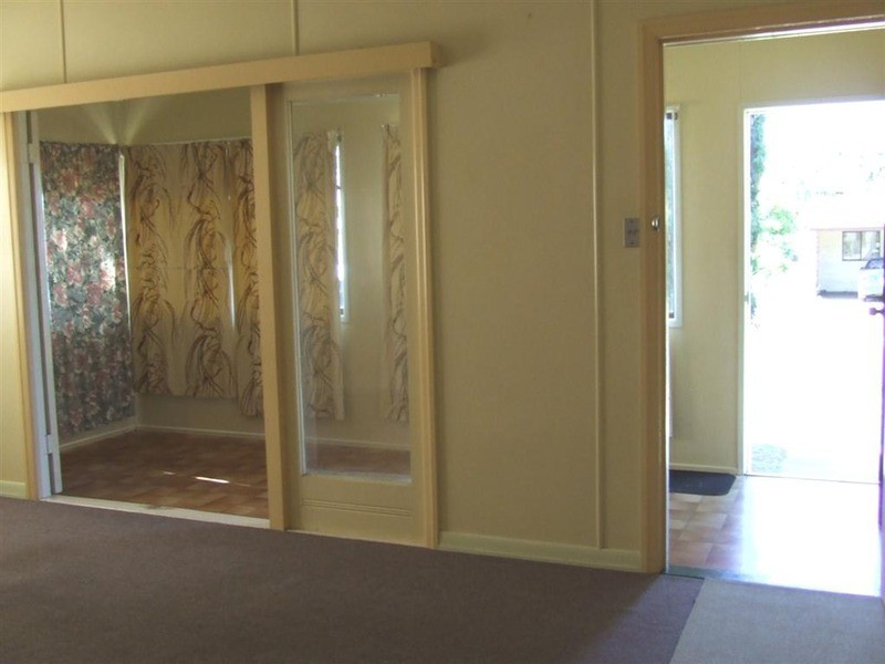 27 Macleod  Street, Bundaberg West QLD 4670