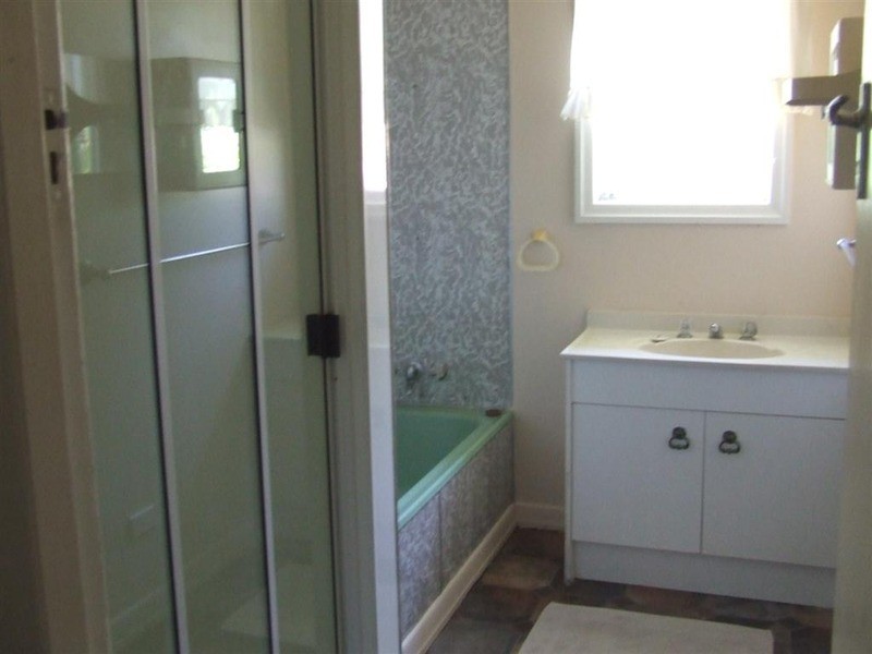 27 Macleod  Street, Bundaberg West QLD 4670