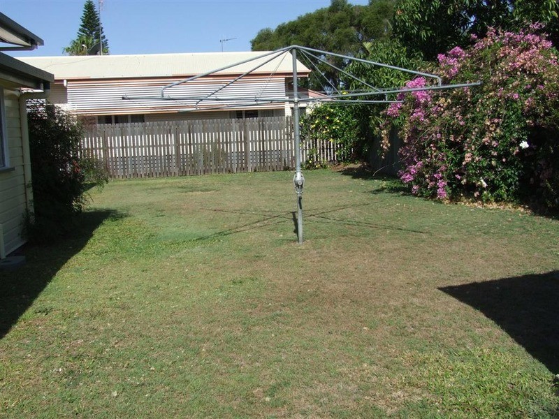 27 Macleod  Street, Bundaberg West QLD 4670