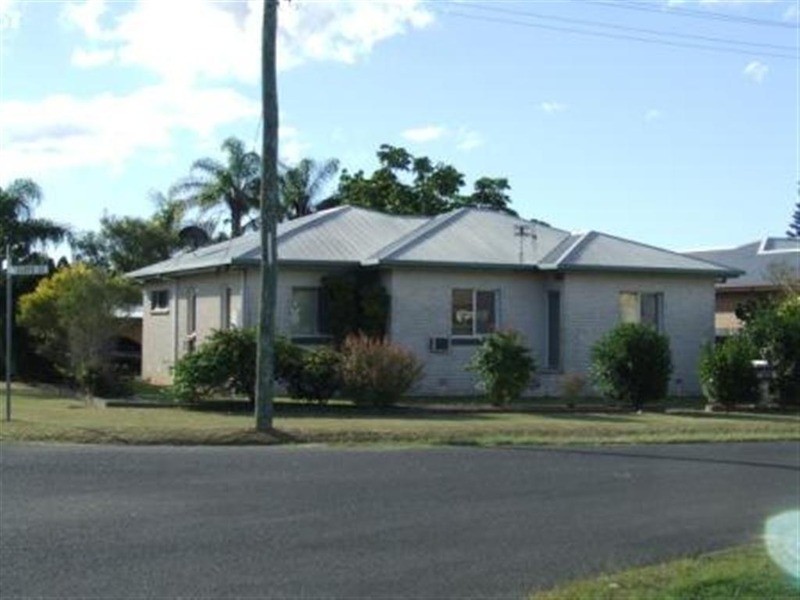 1 Llyod  Street, Walkervale QLD 4670