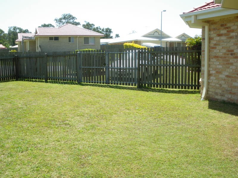 2 Whitsunday Court, Upper Caboolture QLD 4510