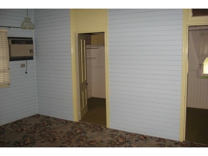 2 McIlwrath Street, Childers QLD 4660